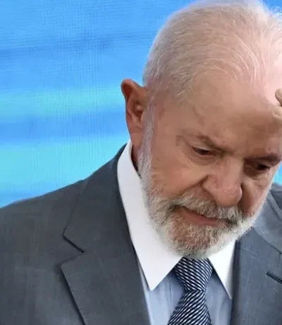 Diante de escândalos de corrupção, queda de ministro, saída de aliados da base... Seria o início do fim do governo Lula?